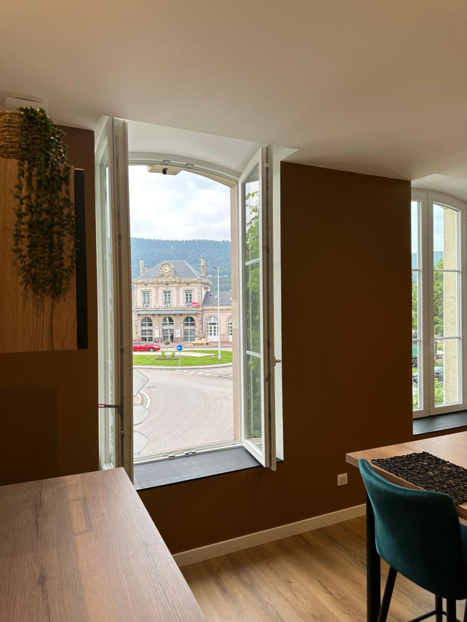 Appartement De La Gare Remiremont Exteriör bild